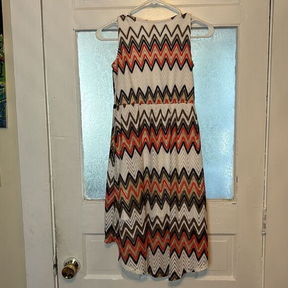 Faded Glory Girl’s Orange and White Chevron Printed Hi Lo Dress L 10-12 - Picture 6 of 6